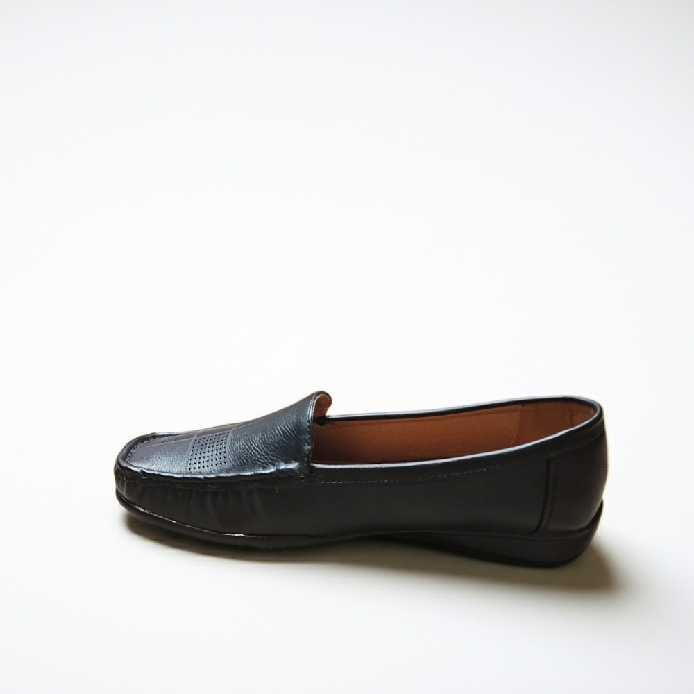 Pierre Dumas Women Black Loafers - Picture 3 of 4